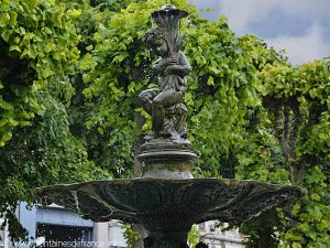 La Fontaine Place Darnétal