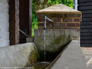 La Fontaine Lavoir rue des Sources