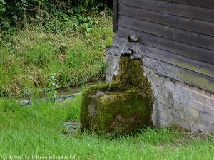 La Fontaine Lavoir rue des Sources