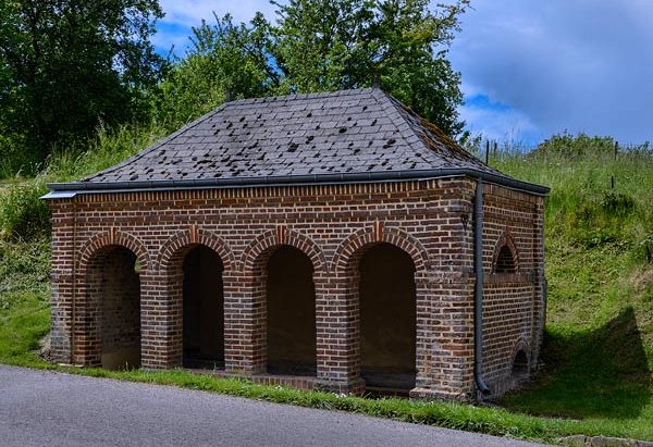 La Fontaine Lavoir rue du Château La Fontaine Lavoir rue du Château
