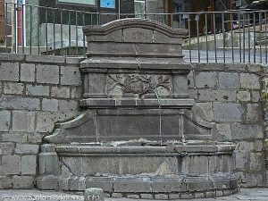 La Fontaine Faubourg N-D