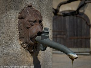 La Fontaine Place du Village