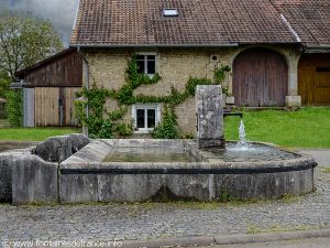 La Fontaine Grande Rue