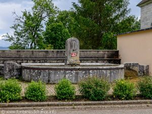 La Fontaine rue de l'Eglise