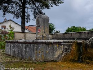 La Fontaine rue de l'Eglise