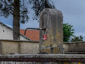 La Fontaine rue de l'Eglise