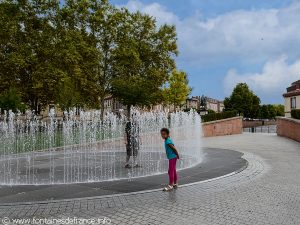 La Fontaine Place Lapérouse