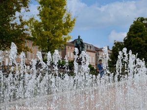 La Fontaine Place Lapérouse