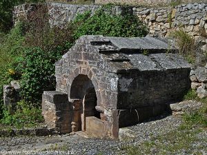 La Fontaine Romane de Cayssac