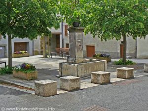 La Fontaine Place des Ormeaux
