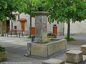 La Fontaine Place des Ormeaux