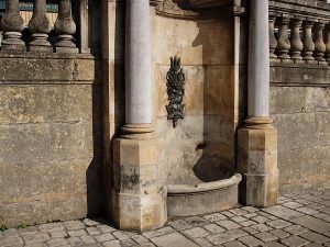 La Fontaine rue de Paris