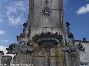 La Fontaine Lapayrière