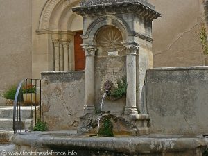 La Fontaine Place de l'Eglise