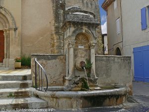 La Fontaine Place de l'Eglise