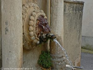 La Fontaine Place de l'Eglise