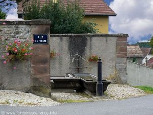 La Fontaine rue de la Fontaine
