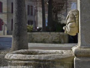 La Fontaine Place de l'Eglise