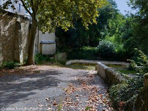 La Fontaine des Cinq Cannelles