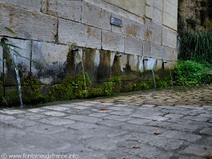 La Fontaine des Cinq Cannelles