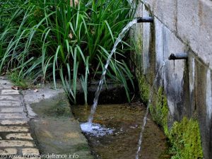 La Fontaine des Cinq Cannelles