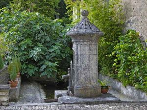 La Fontaine Place de l'Eglise