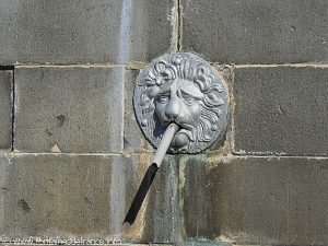 La Fontaine rue St-Mary