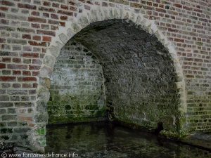La Source et le Lavoir Tunnel