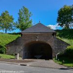 La Source et le Lavoir Tunnel