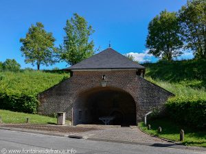 La Source et le Lavoir Tunnel