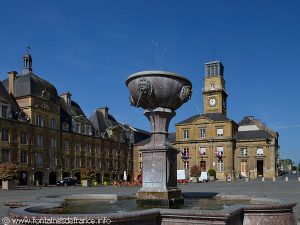 La FLa Fontaine Place DucalLa Fontaine Place DucalLa Fontaine Place DucalLa Fontaine Place DucalLa Fontaine Place Ducalontaine Place Ducal