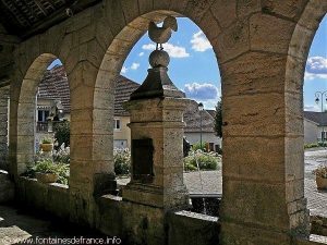 La Fontaine du Coq Sans Tête