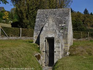 La Fontaine rue de la Roche