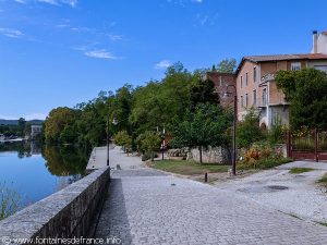 La Fontaine Quai du Lot