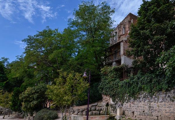 La Fontaine Quai du Lot