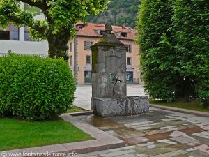 La Fontaine Place des Albroges
