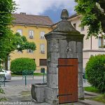 La Fontaine Place des Albroges