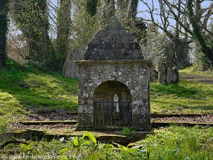 La Fontaine de la Chapelle de Kerdroguen