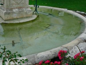 La Fontaine Place de la Mairie