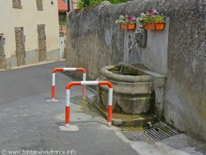 La Fontaine rue de Teyras Grandval