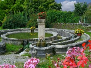 La Fontaine Place de la Mairie