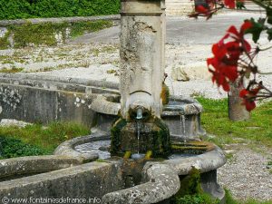 La Fontaine Place de la Mairie