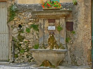 La Fontaine du Portail de l'Etang