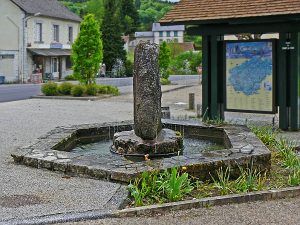 La Fontaine Place du Champ de Foire