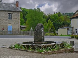La Fontaine Place du Champ de Foire