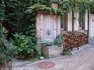 La Fontaine Place de la Bouquerie