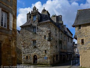 Maison de N-D de Rumengol