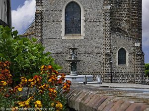 La Fontaine Place de l'Eglise