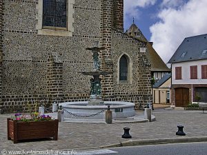 La Fontaine Place de l'Eglise