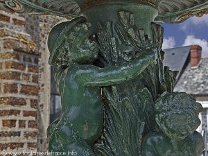 La Fontaine Place de l'Eglise